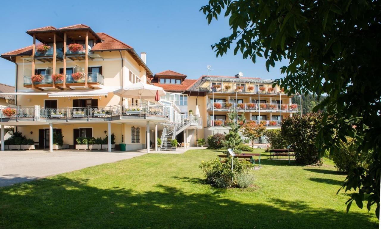 Hotel Seehof Sankt Georgen am Längsee Екстериор снимка