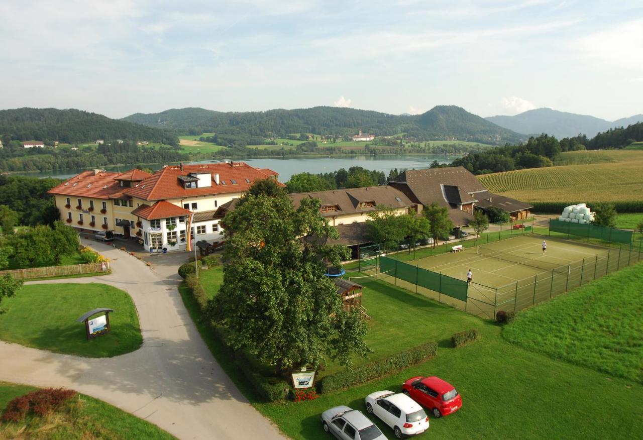 Hotel Seehof Sankt Georgen am Längsee Екстериор снимка